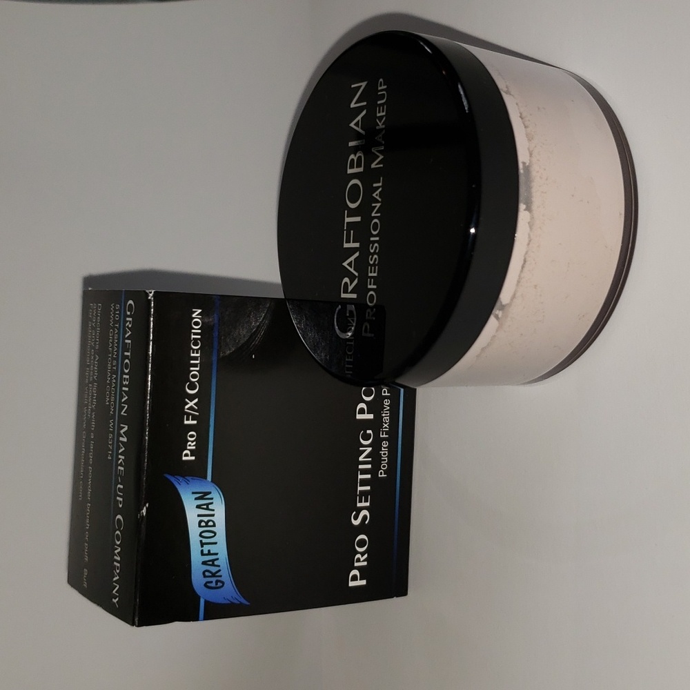 Graftobian Pro Setting Powder Skintone Light